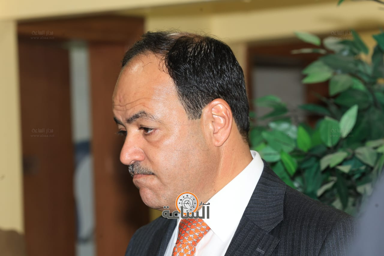 Madar Al-Saa Images 0.1757897845930616