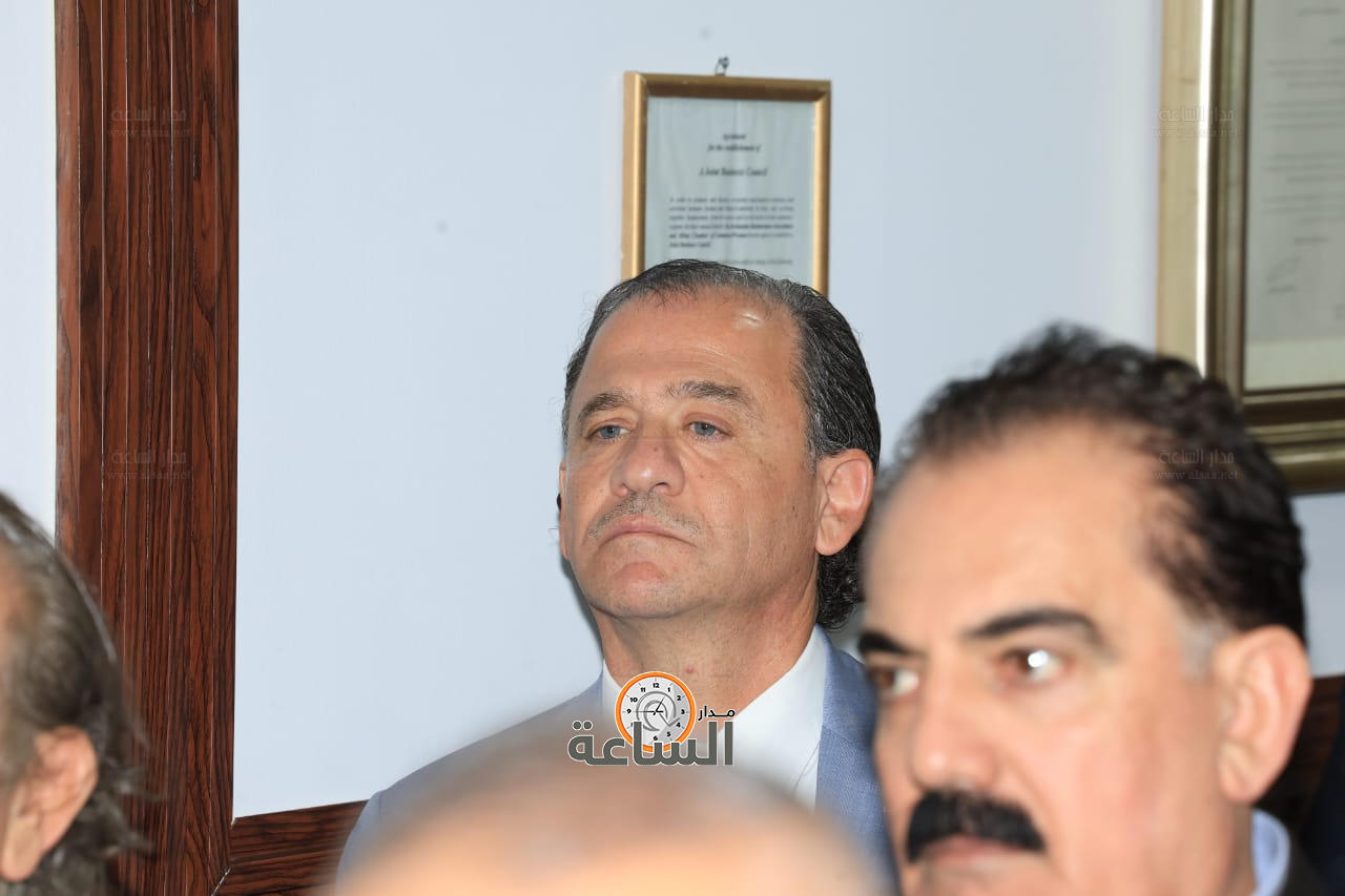 Madar Al-Saa Images 0.18838869843067785