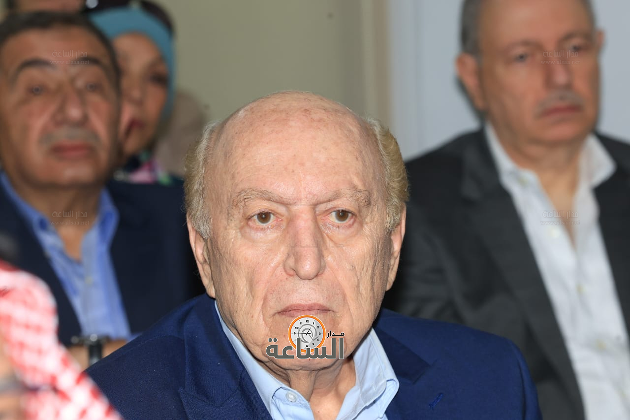 Madar Al-Saa Images 0.00336446114776634