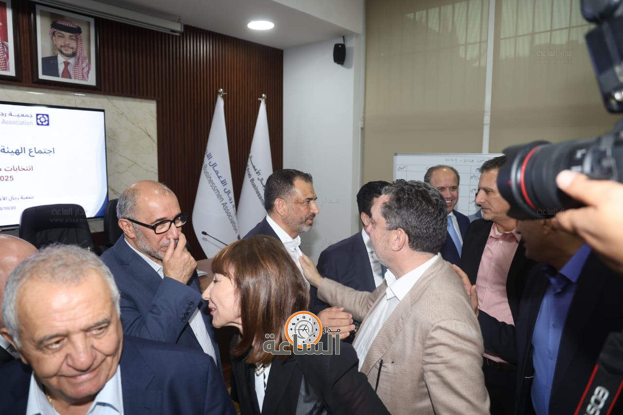 Madar Al-Saa Images 0.36059503098016443