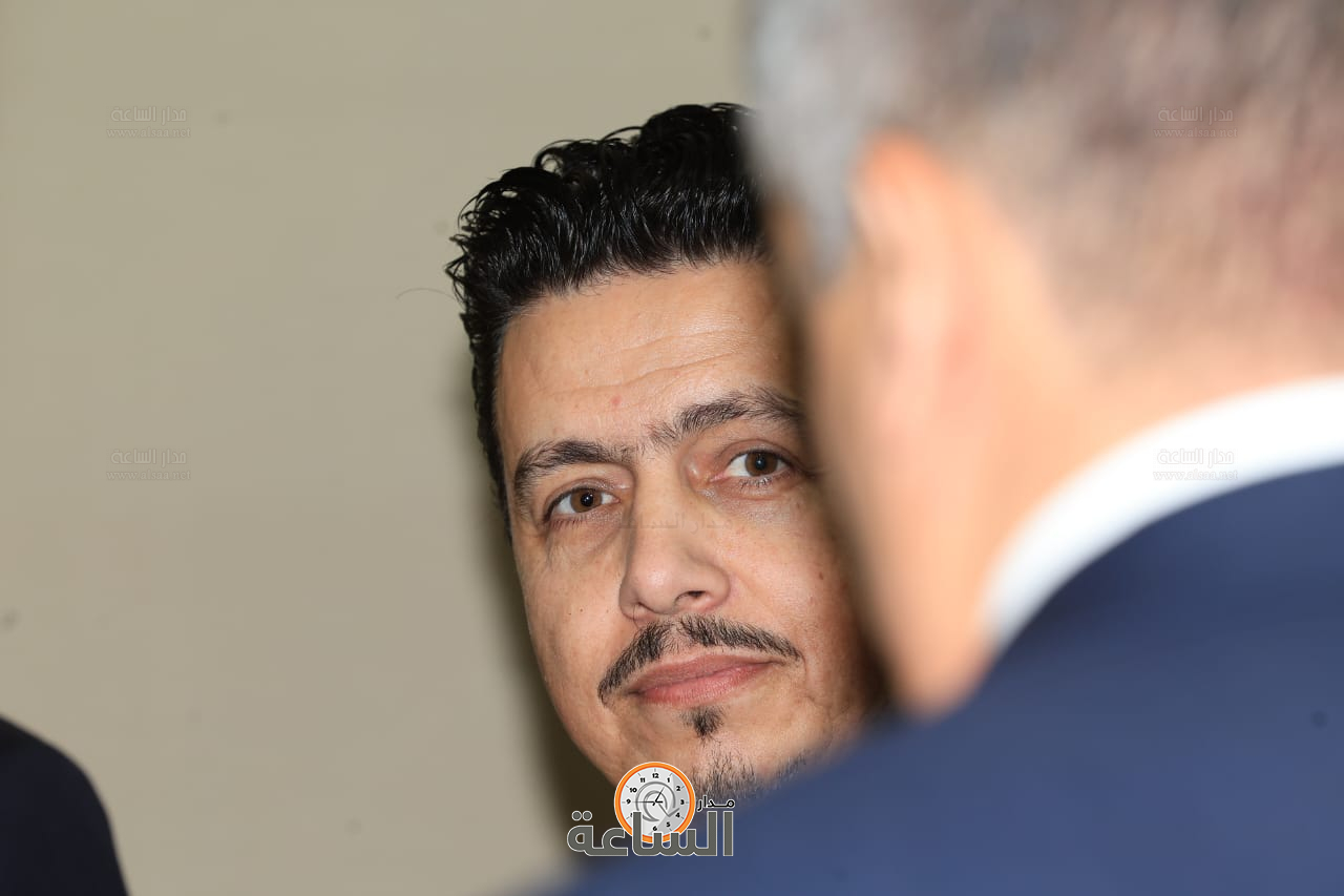 Madar Al-Saa Images 0.4547220353807371