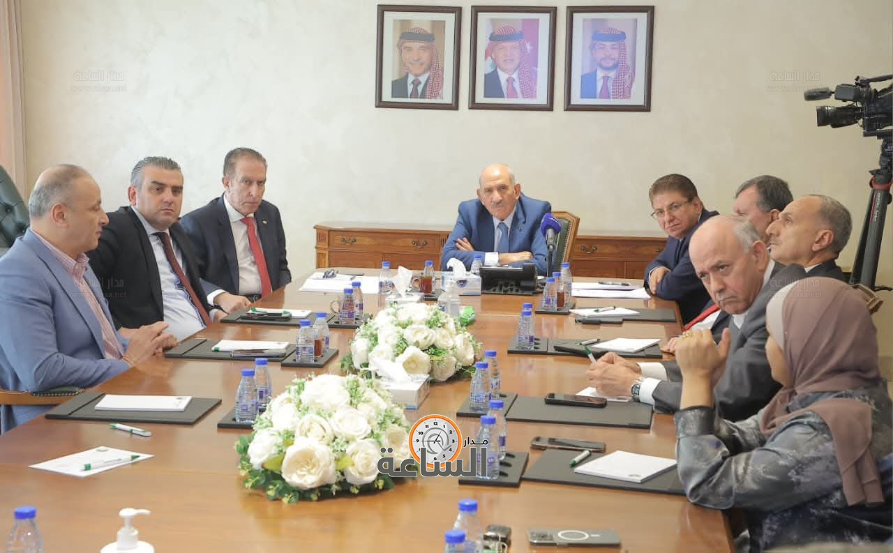 Madar Al-Saa Images 0.6357267597394299