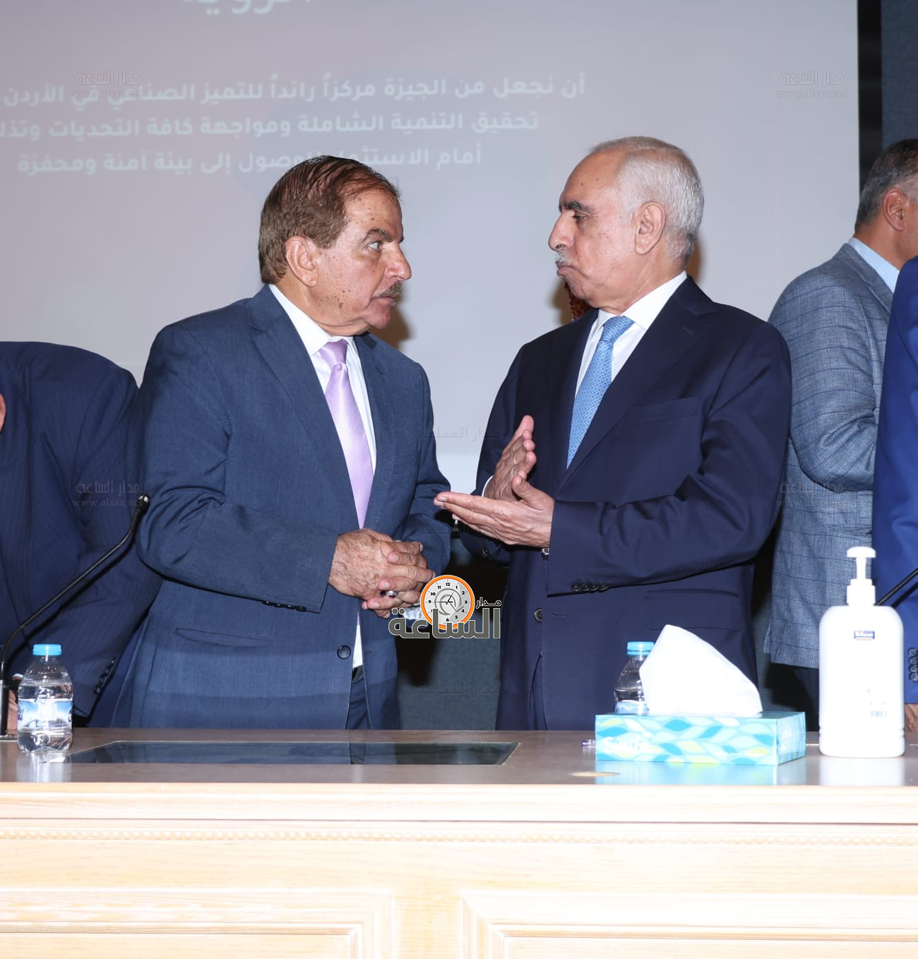 Madar Al-Saa Images 0.6854186048443534