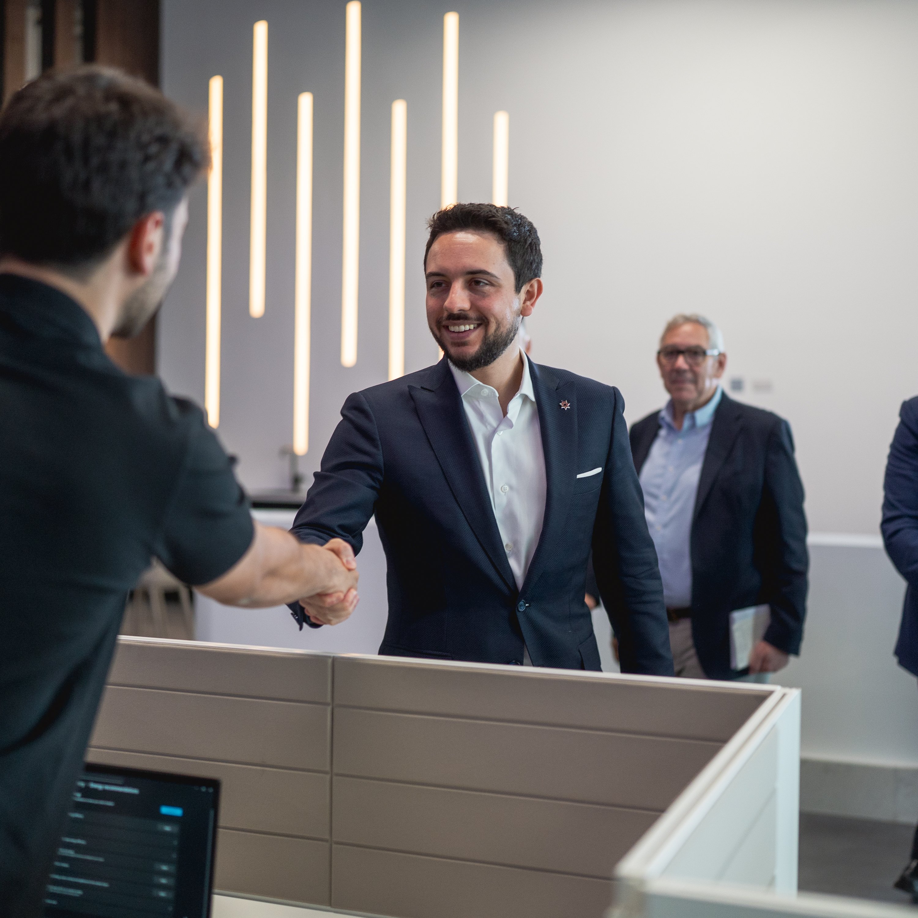 Madar Al-Saa Images 0.20145716988194706