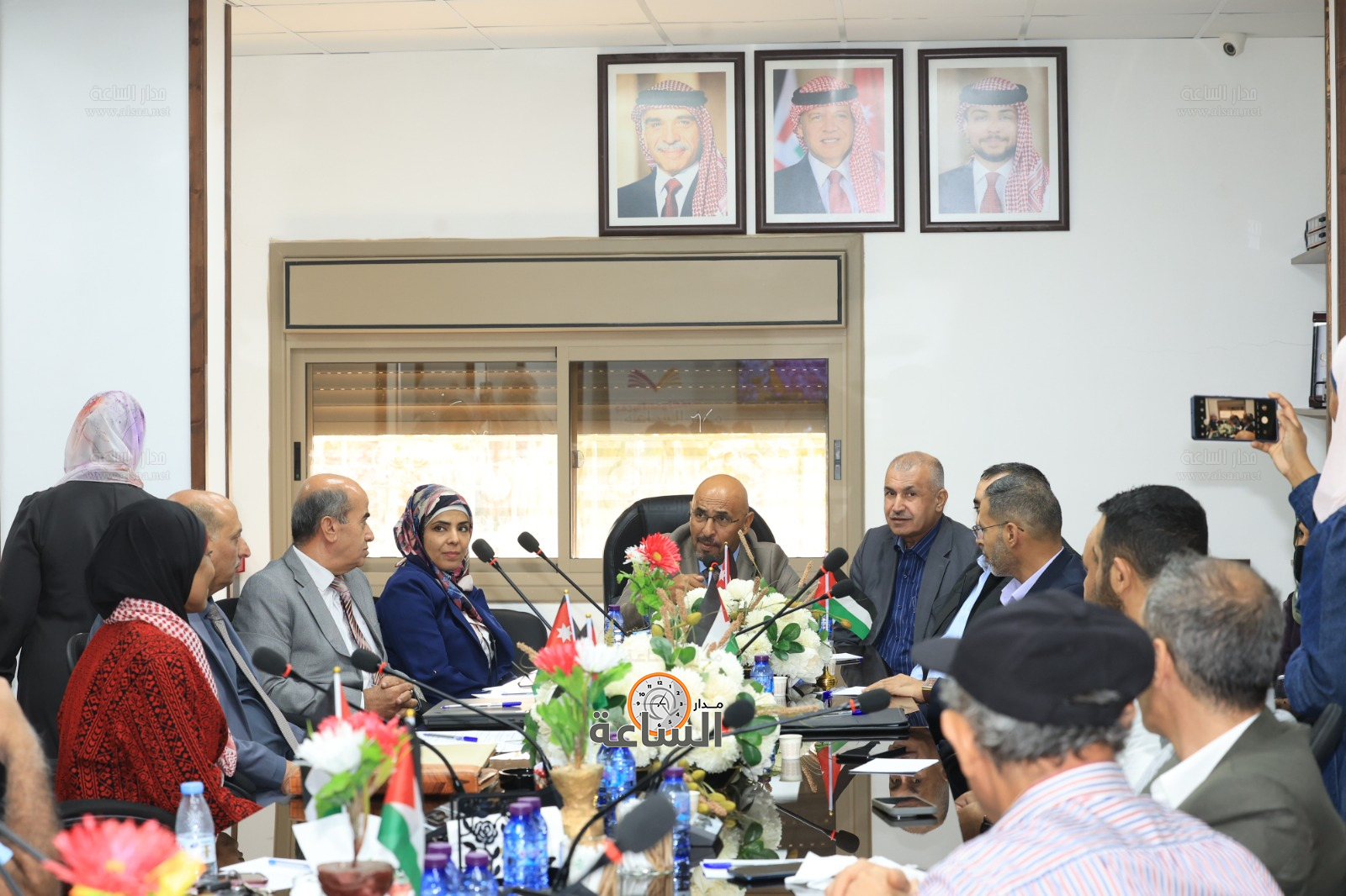 Madar Al-Saa Images 0.15046774158358345