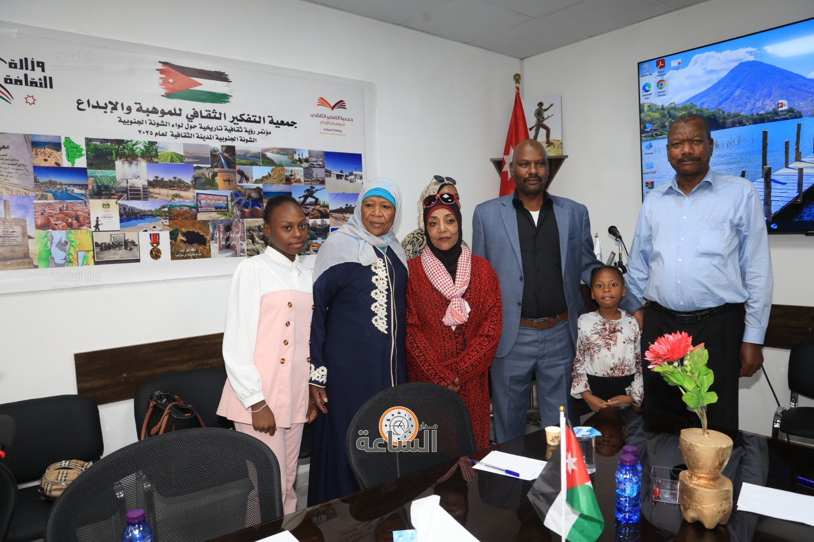 Madar Al-Saa Images 0.8915751738719699