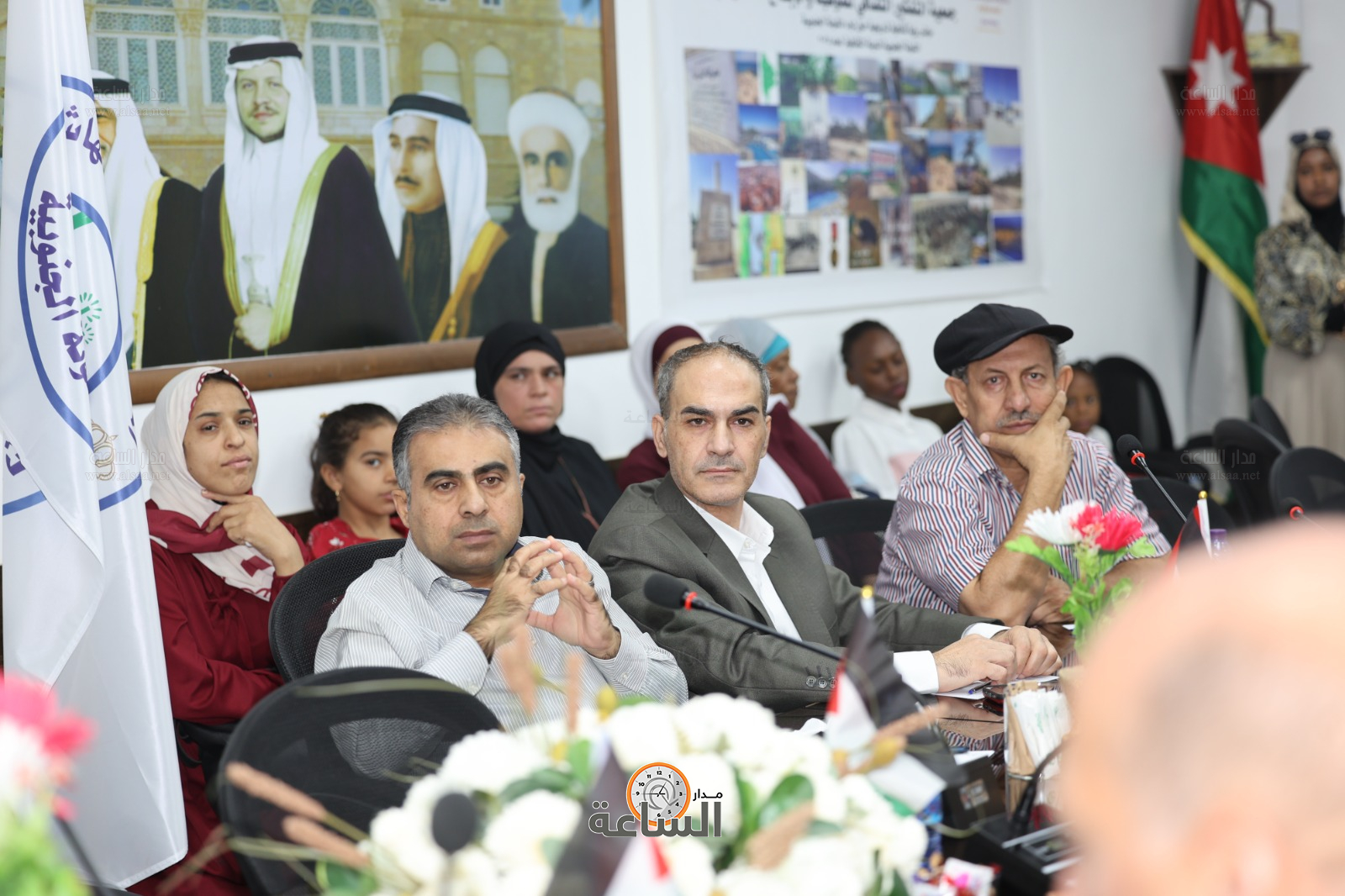 Madar Al-Saa Images 0.8248925491776871