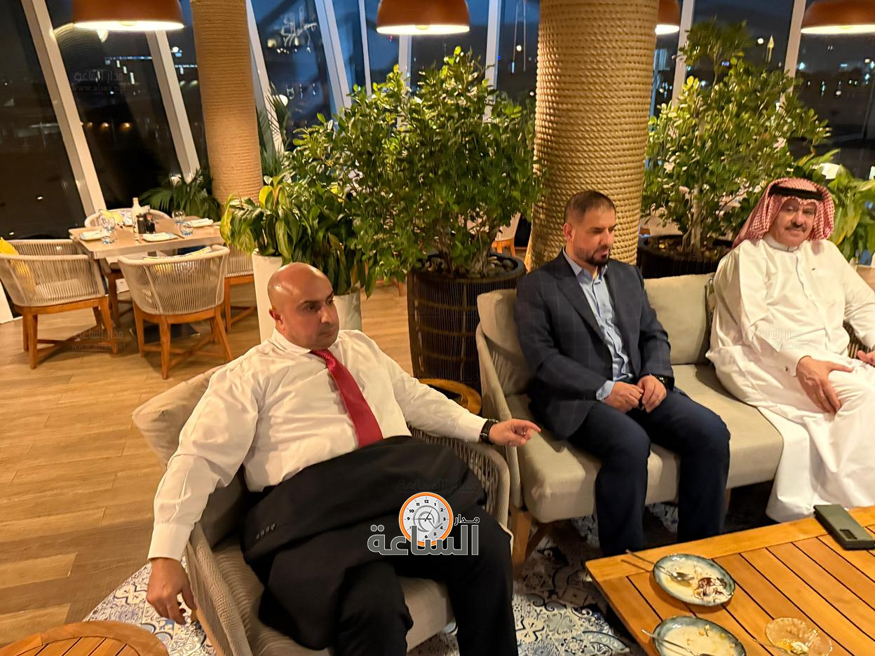 Madar Al-Saa Images 0.325103491236024