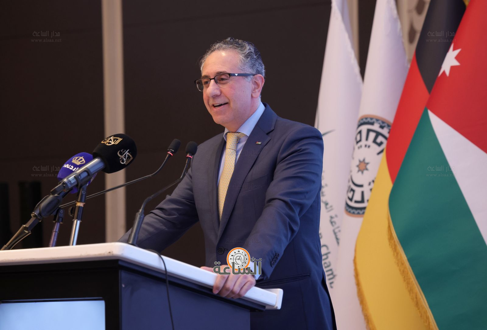 Madar Al-Saa Images 0.8398997712215078