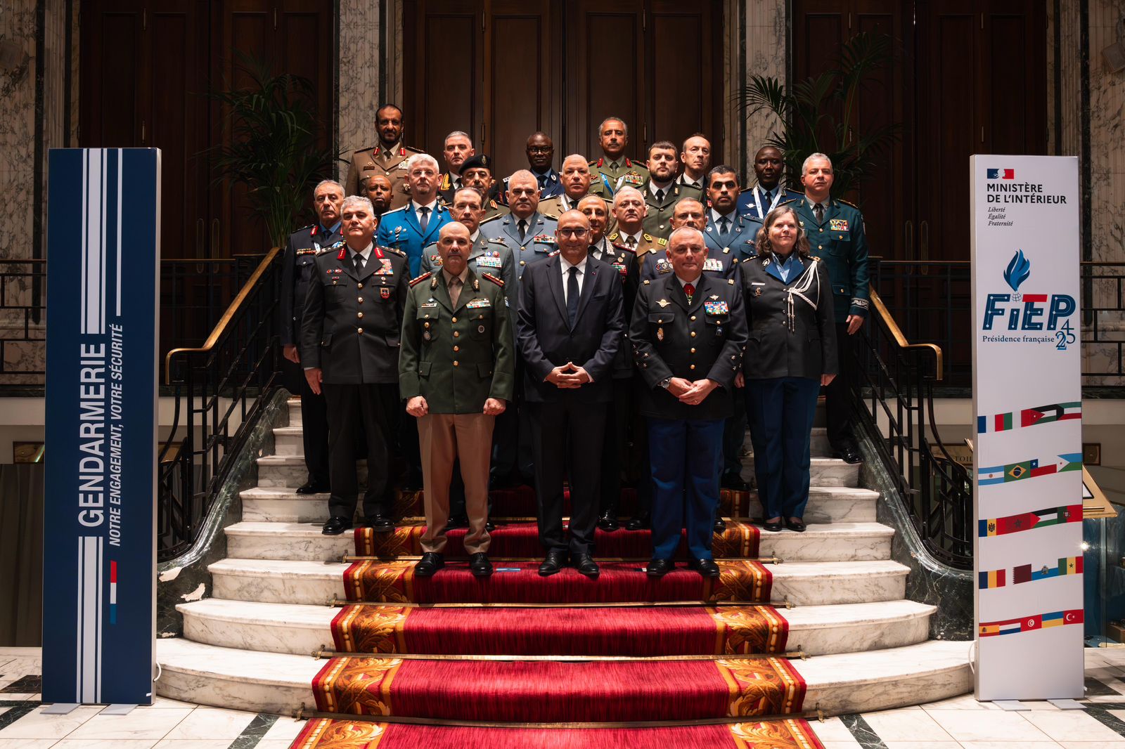 Madar Al-Saa Images 0.004706898759278988