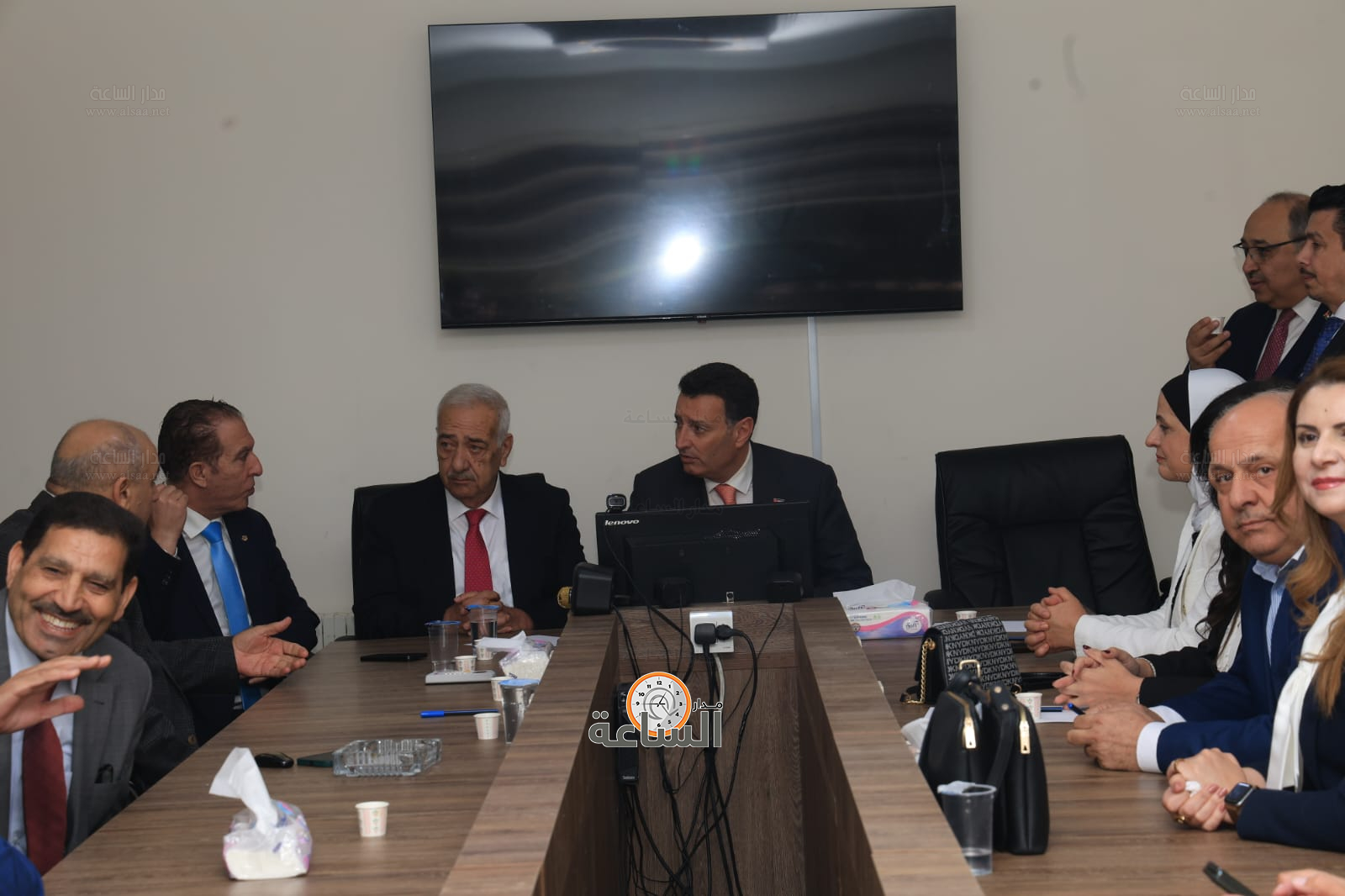 Madar Al-Saa Images 0.7093117345245619