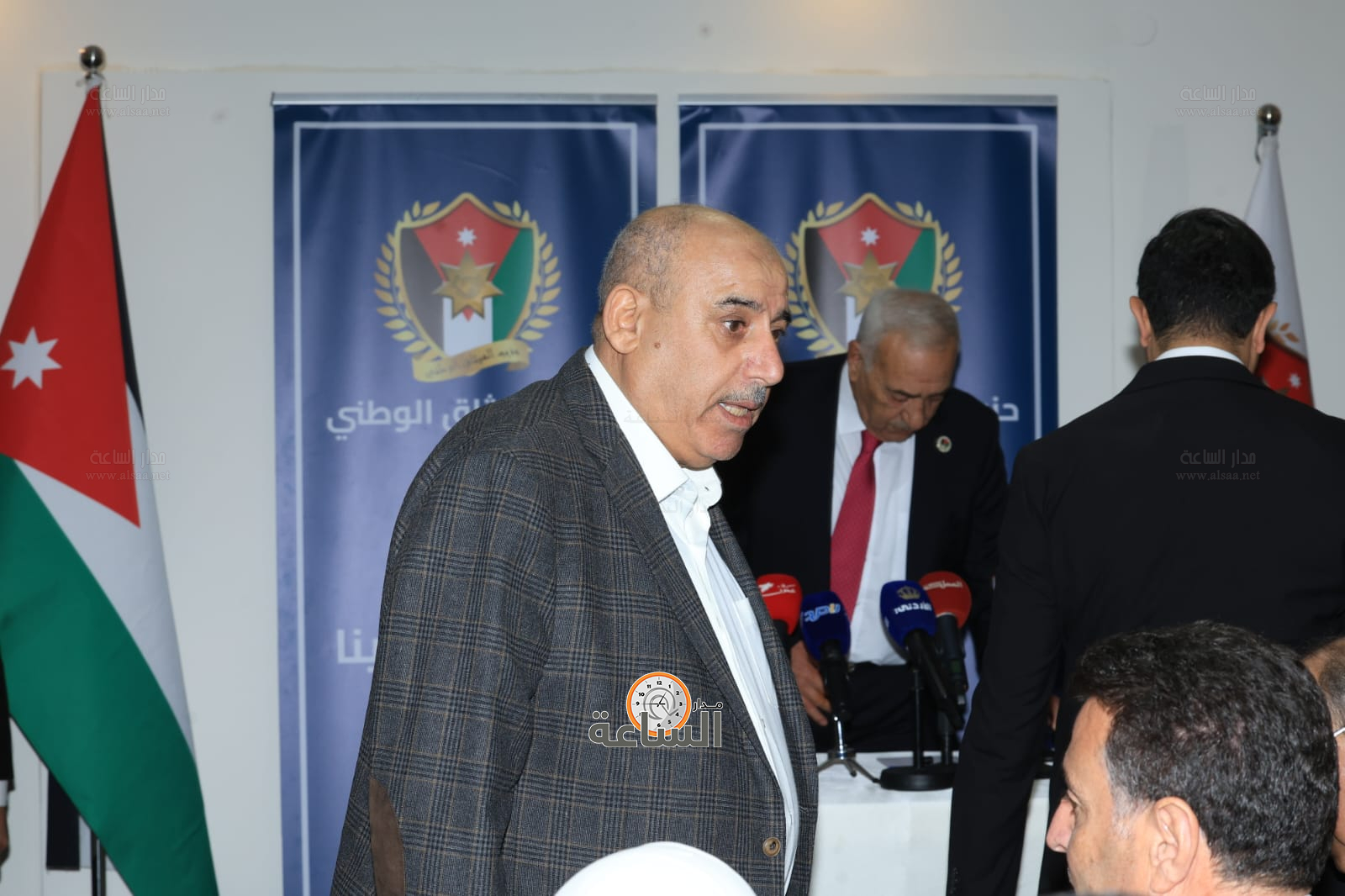 Madar Al-Saa Images 0.3251052198395713