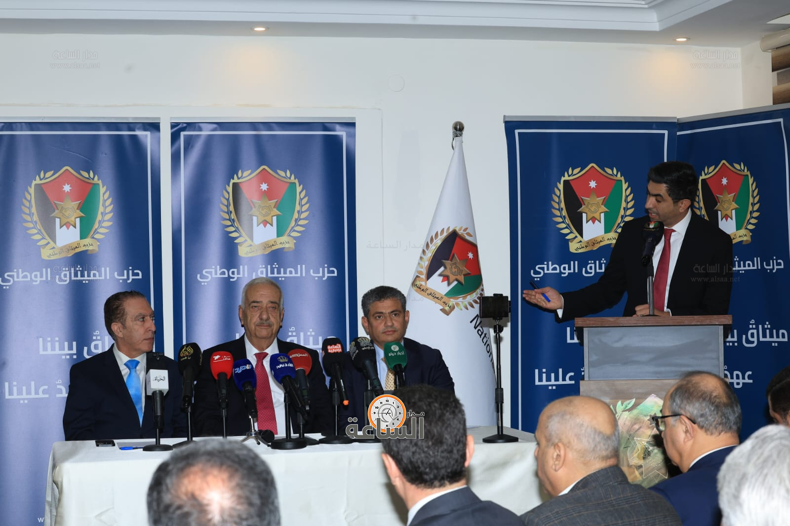 Madar Al-Saa Images 0.01128579821193787