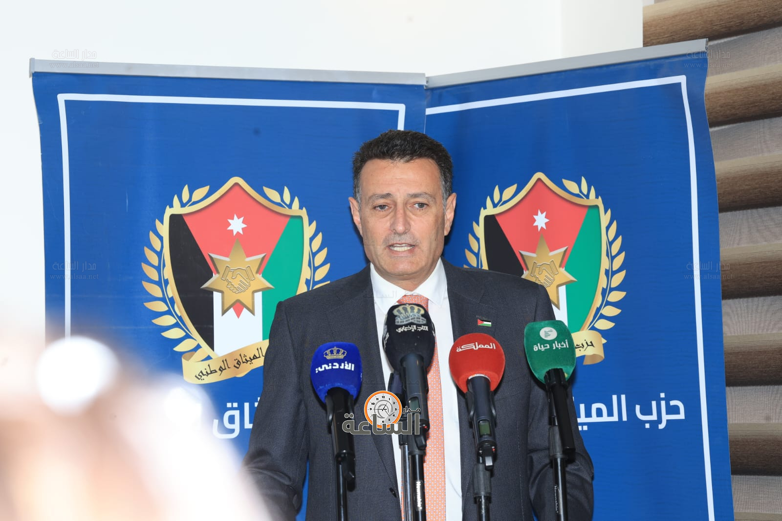 Madar Al-Saa Images 0.27085479504450805