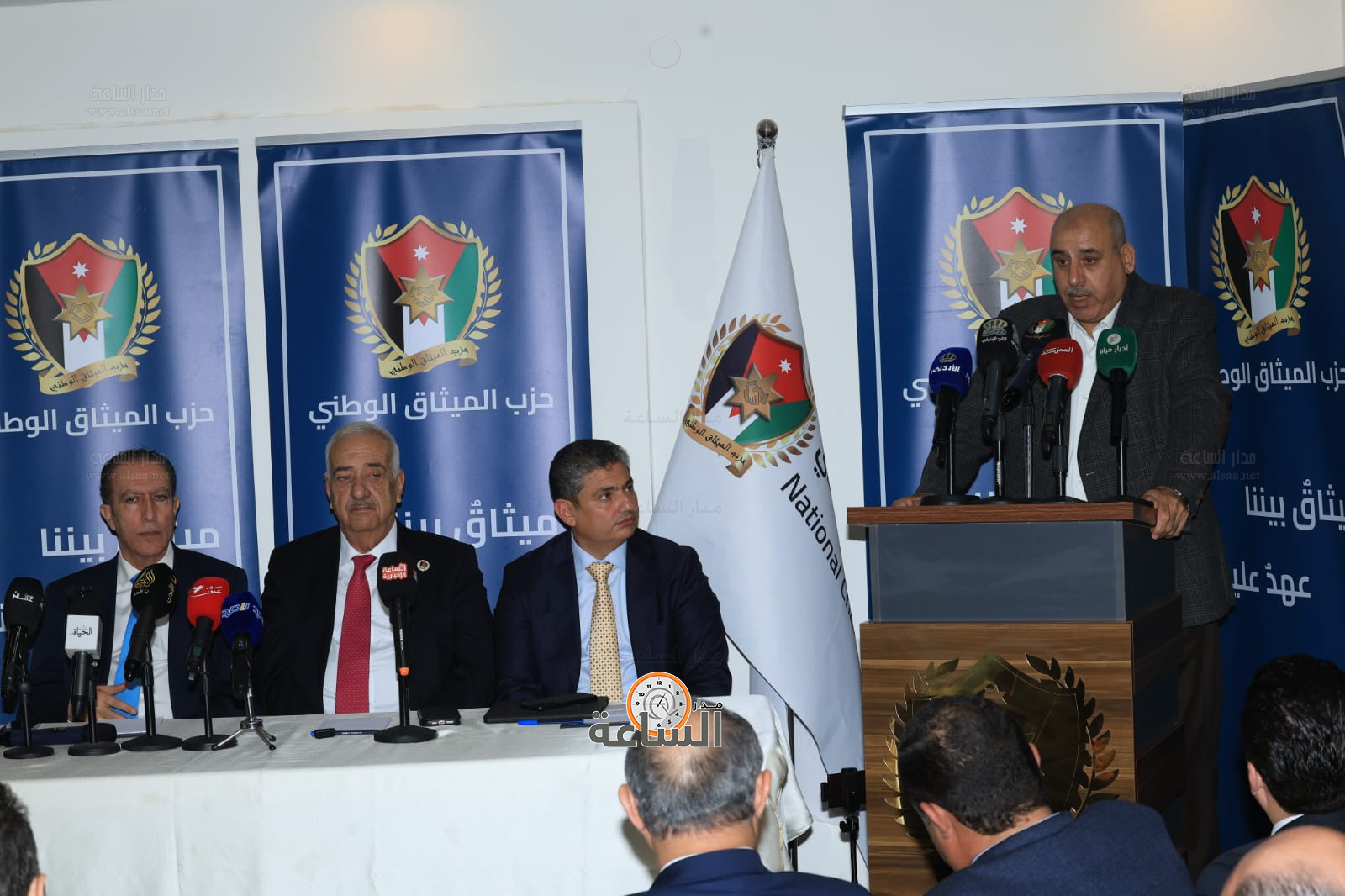 Madar Al-Saa Images 0.09118315365398677