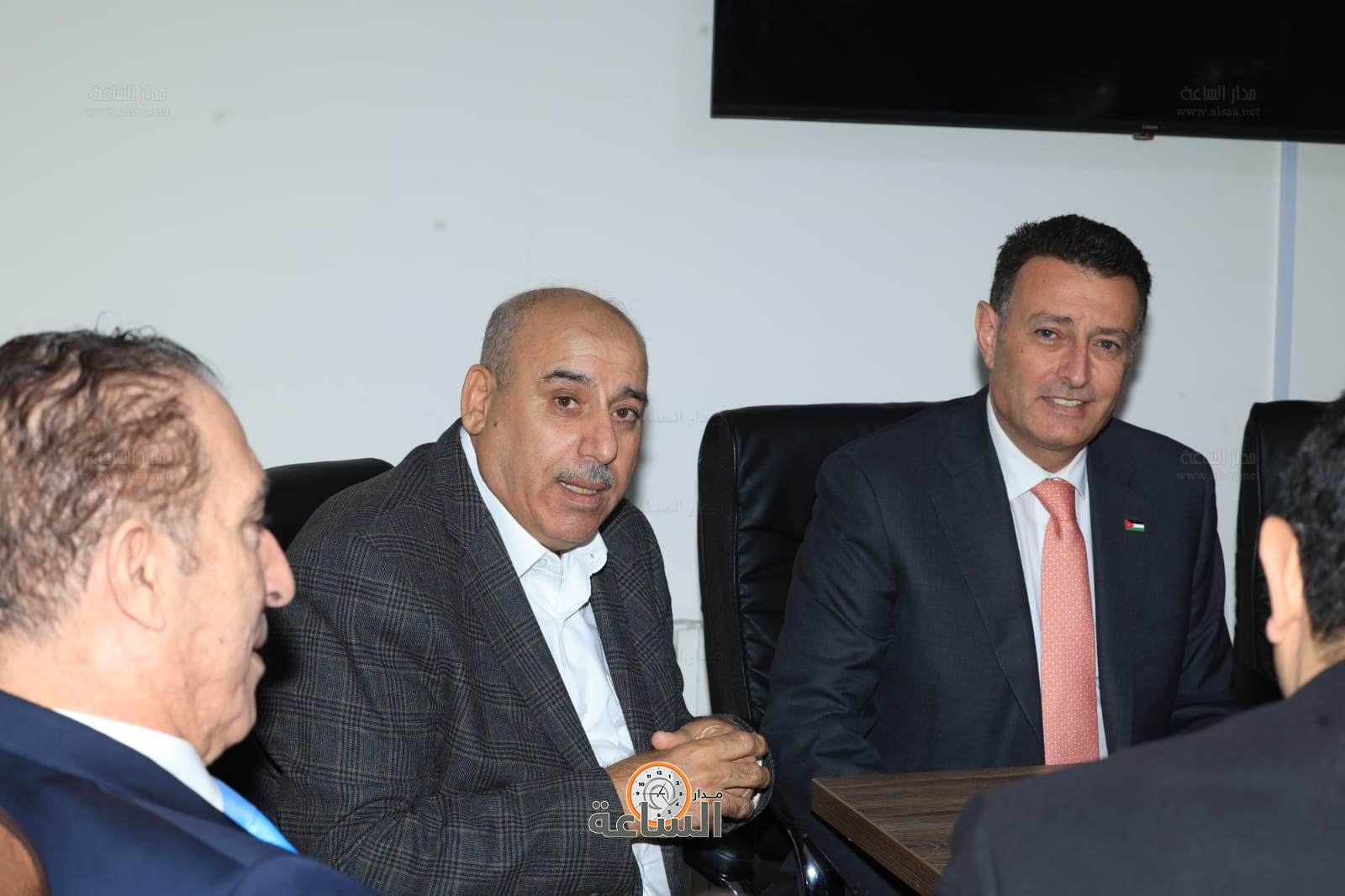 Madar Al-Saa Images 0.5654217730551774