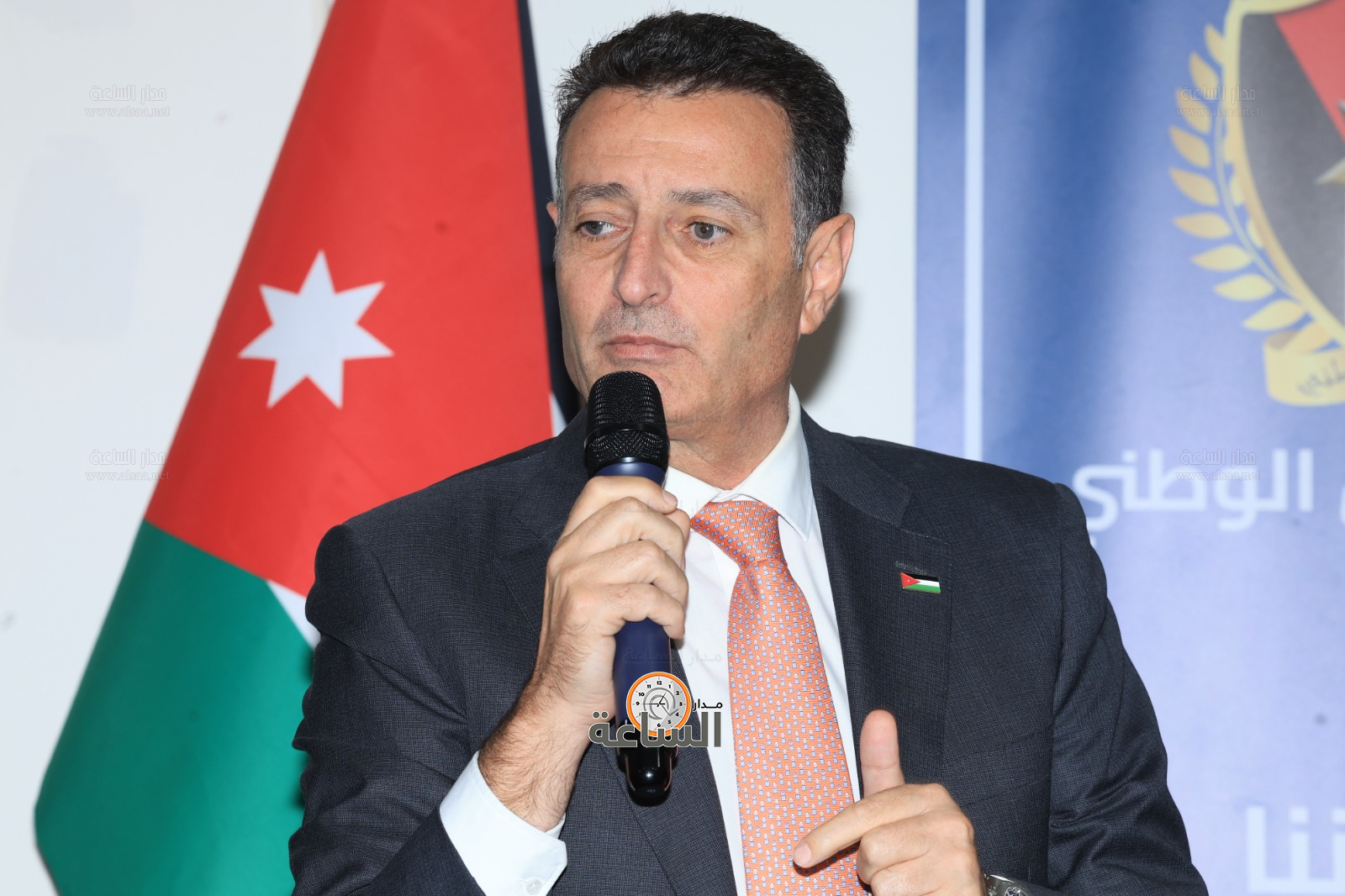 Madar Al-Saa Images 0.666868894810272