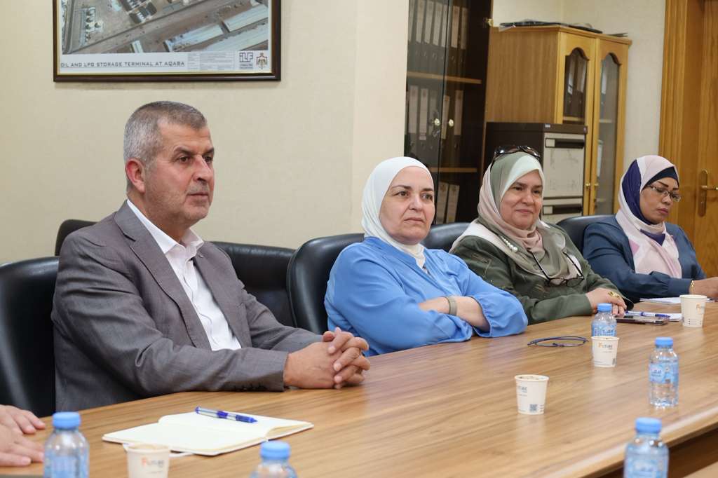 Madar Al-Saa Images 0.6934553945631831