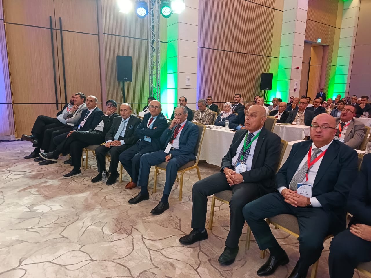 Madar Al-Saa Images 0.8805611972195686