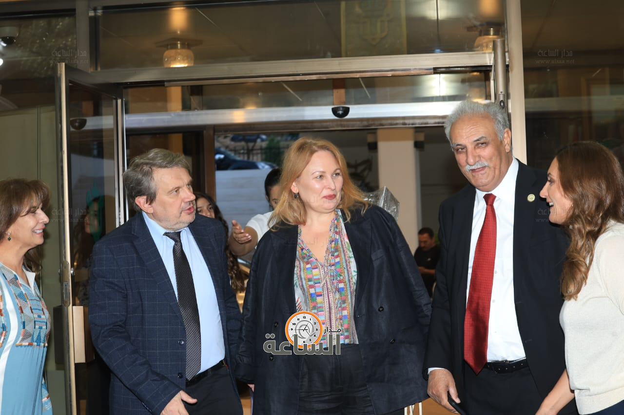 Madar Al-Saa Images 0.8311554810011442