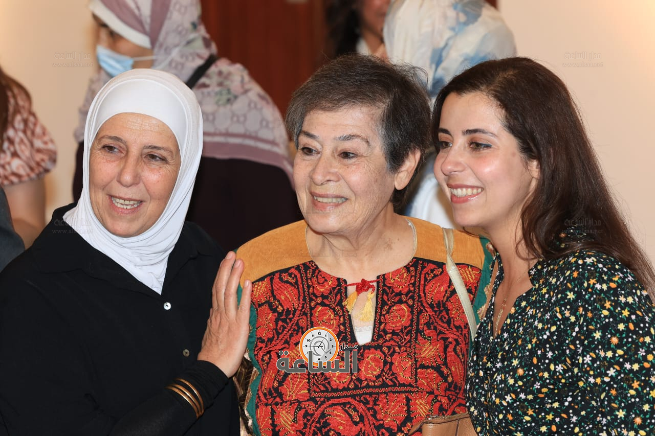 Madar Al-Saa Images 0.9615968114586275