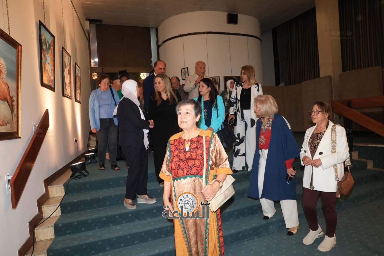 Madar Al-Saa Images 0.13145404717720377