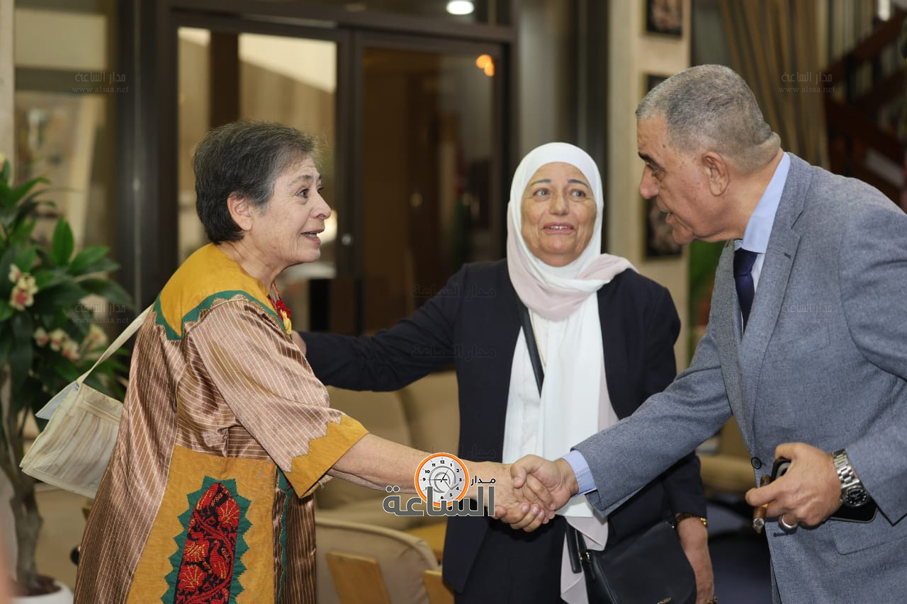 Madar Al-Saa Images 0.31995712047703184