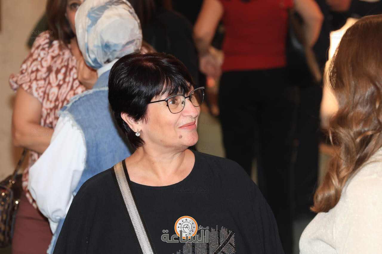 Madar Al-Saa Images 0.475947780824875