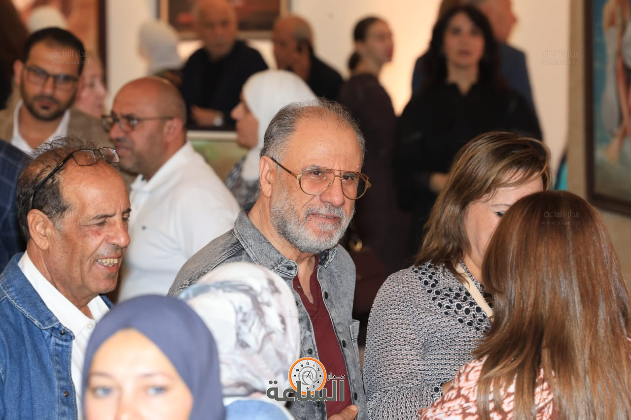 Madar Al-Saa Images 0.41311174001609663