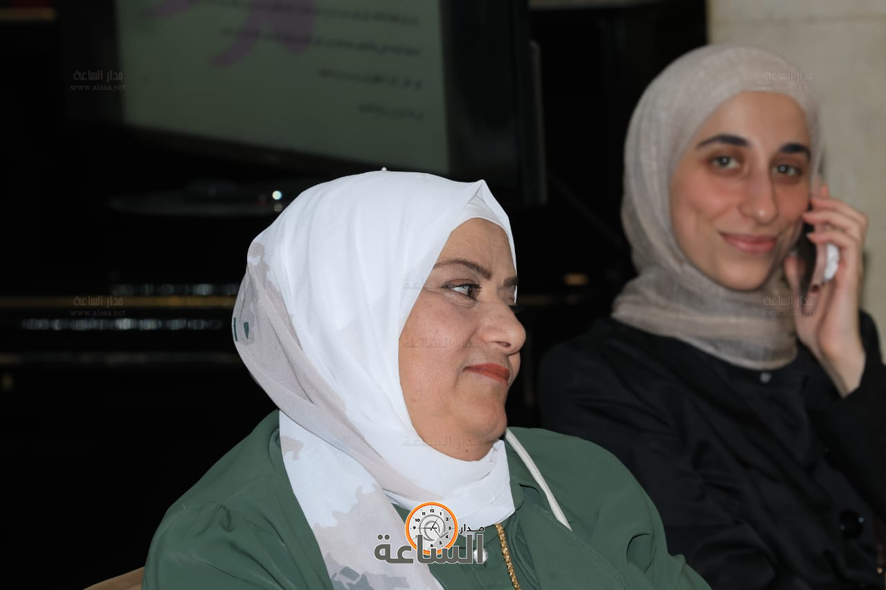 Madar Al-Saa Images 0.7251743791663501