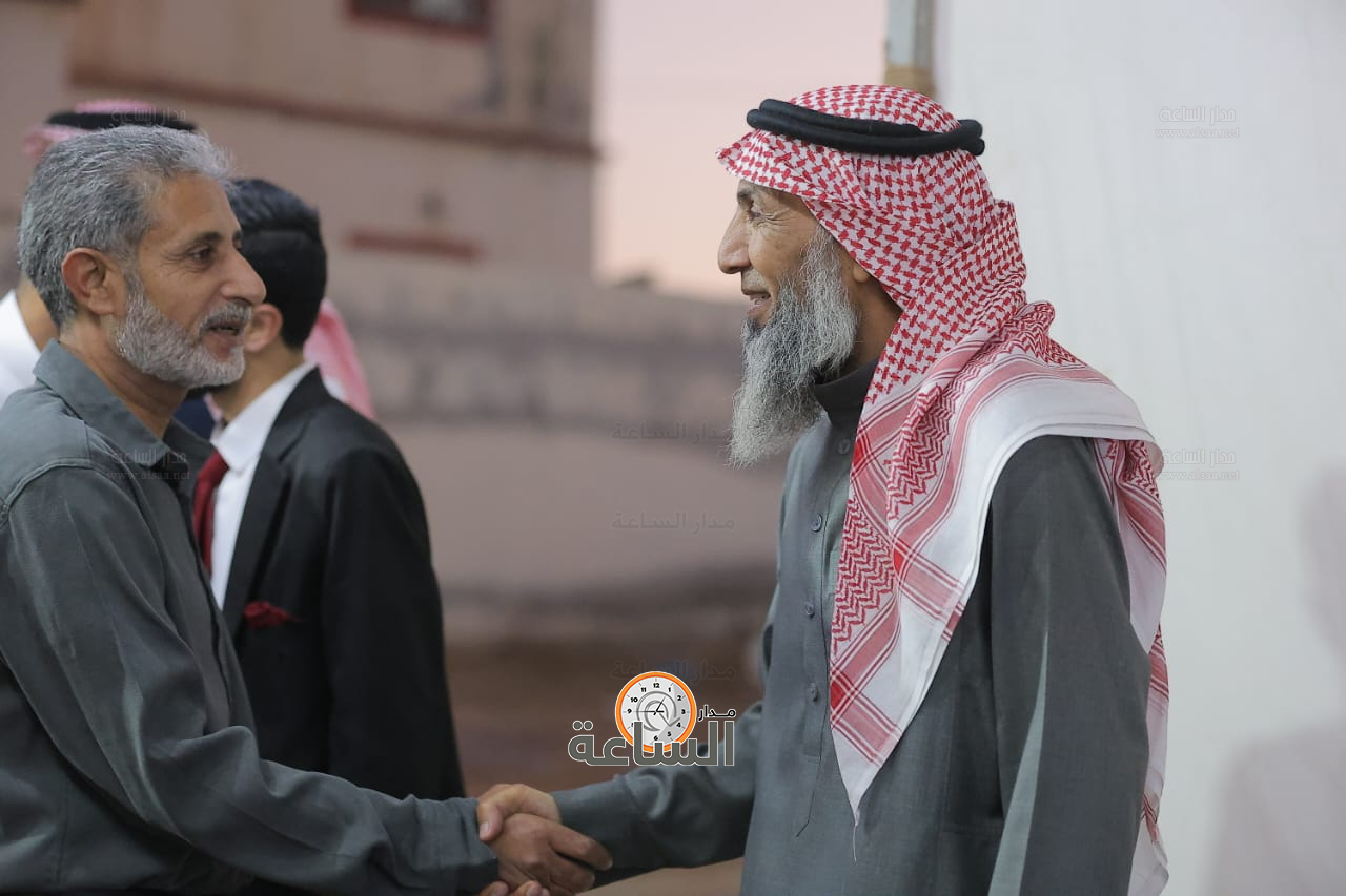 Madar Al-Saa Images 0.9858985302304277