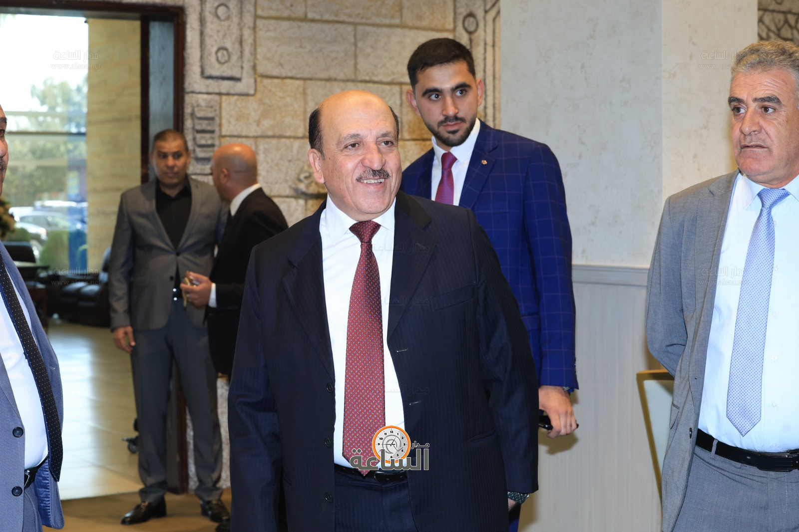 Madar Al-Saa Images 0.5536285949576307