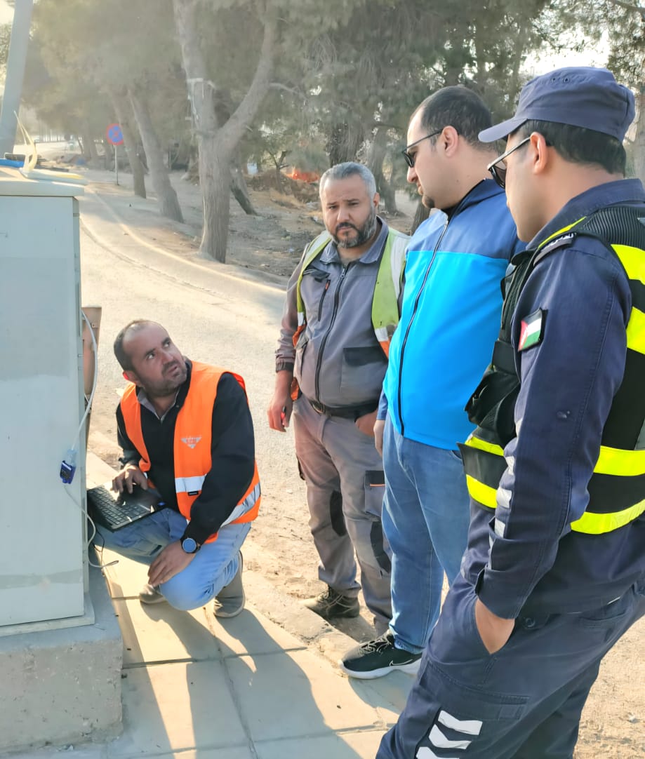 Madar Al-Saa Images 0.9592186715677238