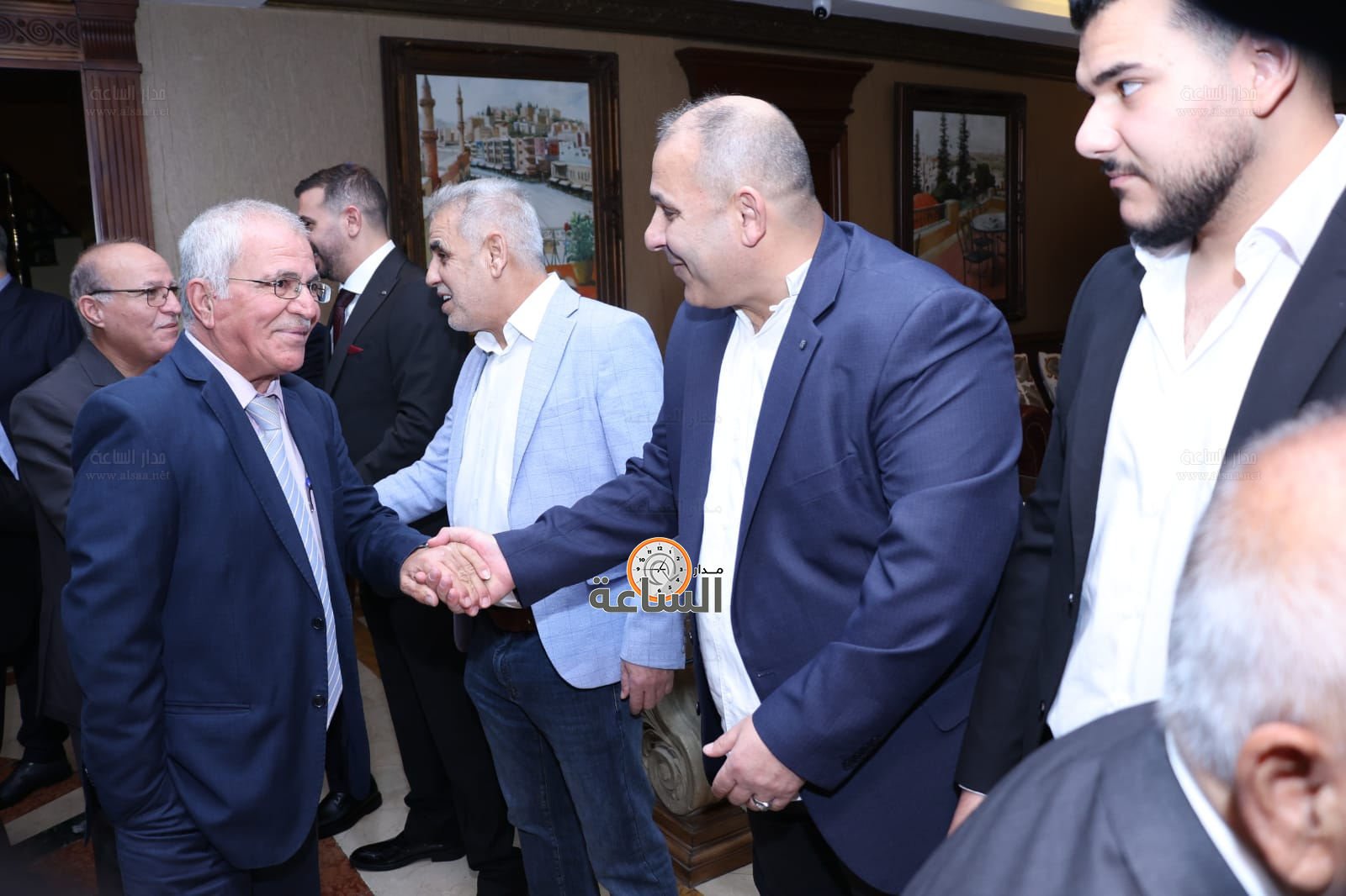 Madar Al-Saa Images 0.03722053672863335