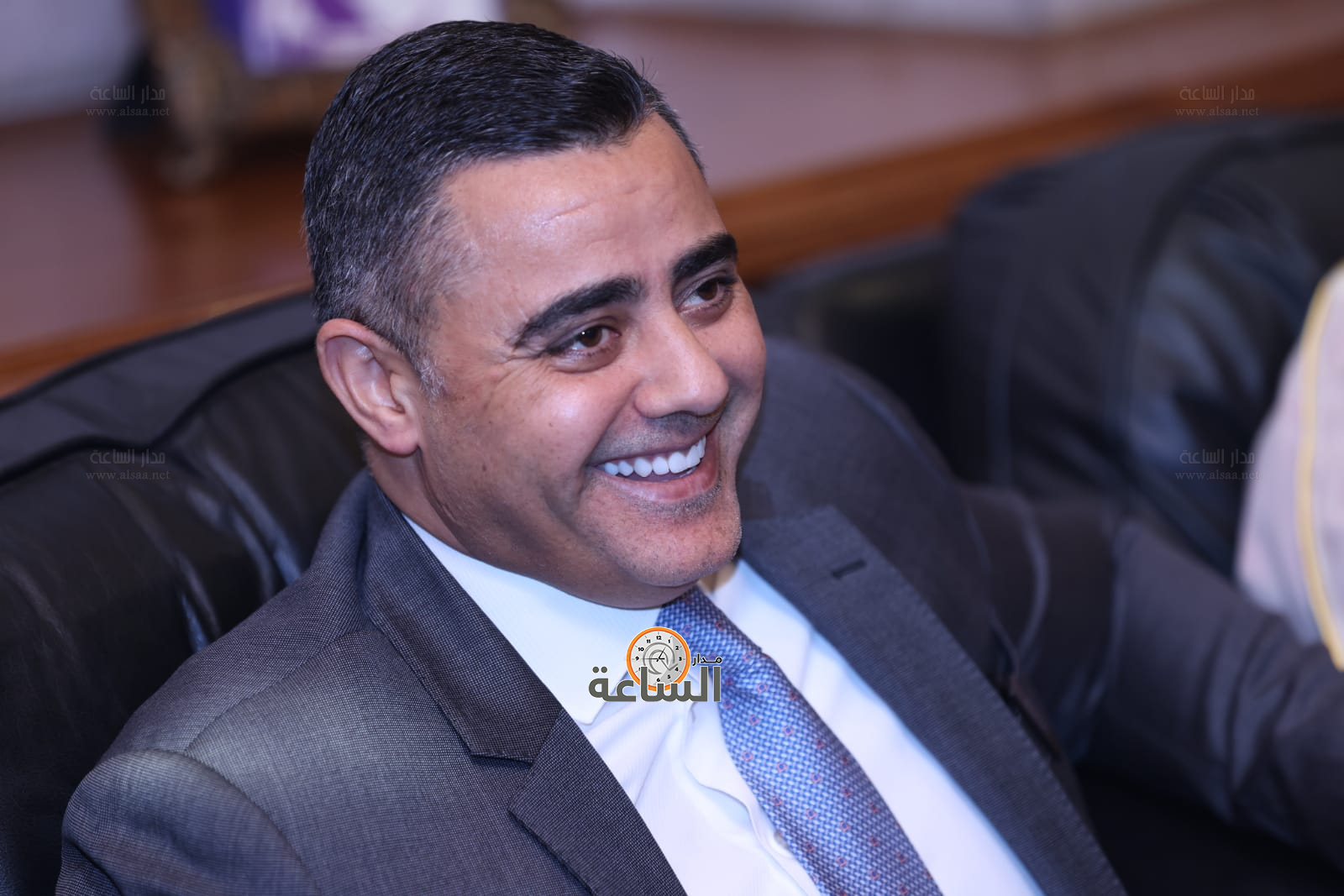 Madar Al-Saa Images 0.4381781345984642