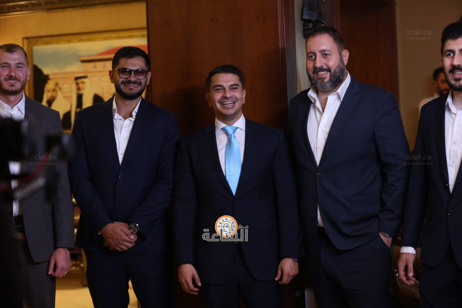 Madar Al-Saa Images 0.4911476778756403