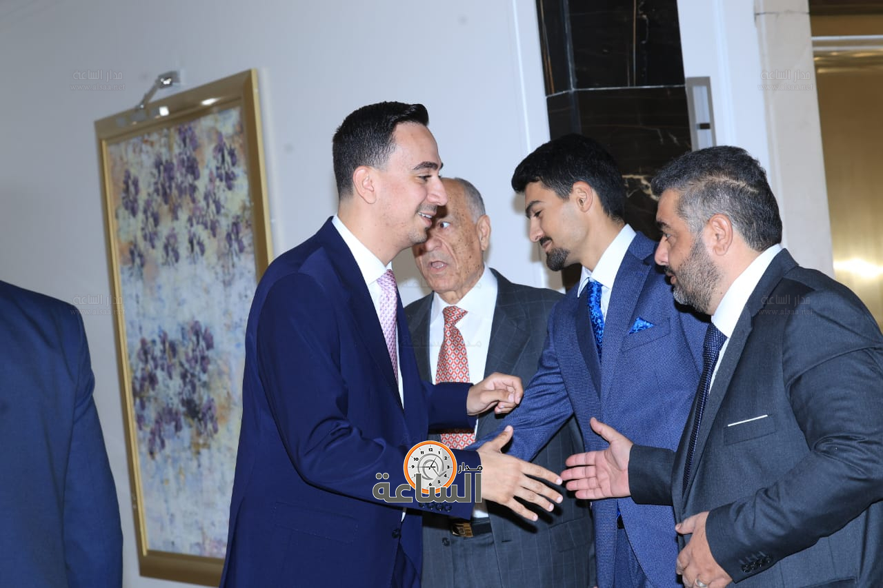 Madar Al-Saa Images 0.27250095440562294