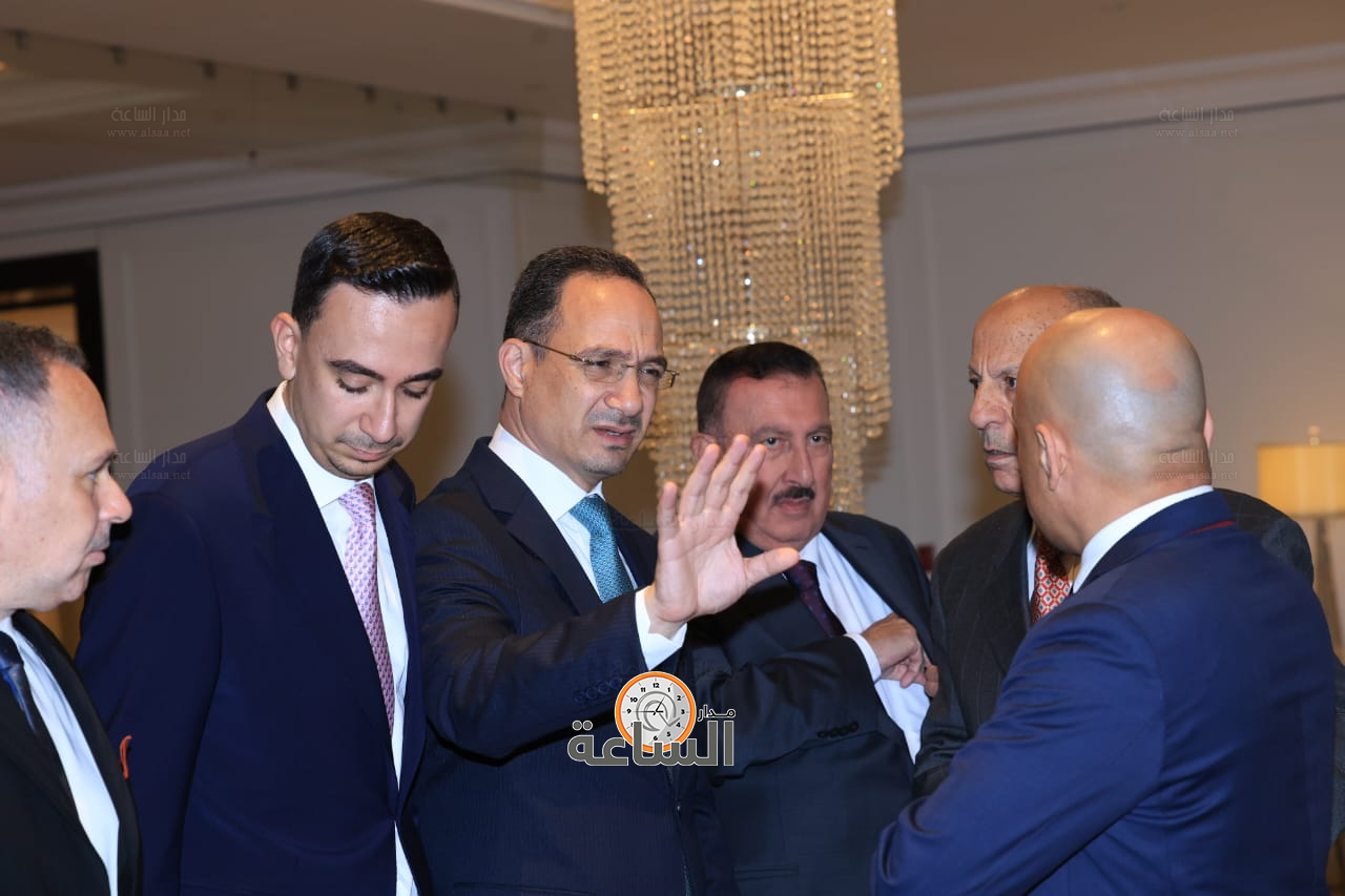 Madar Al-Saa Images 0.40832073738213537