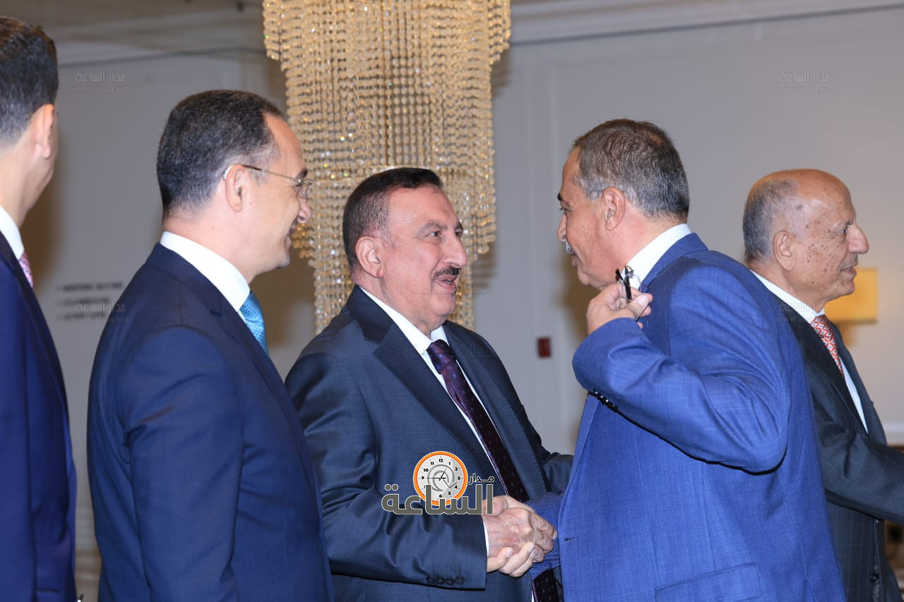 Madar Al-Saa Images 0.090294497830256