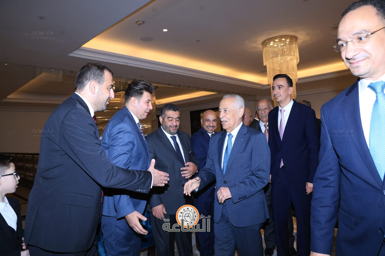 Madar Al-Saa Images 0.45558925613823487