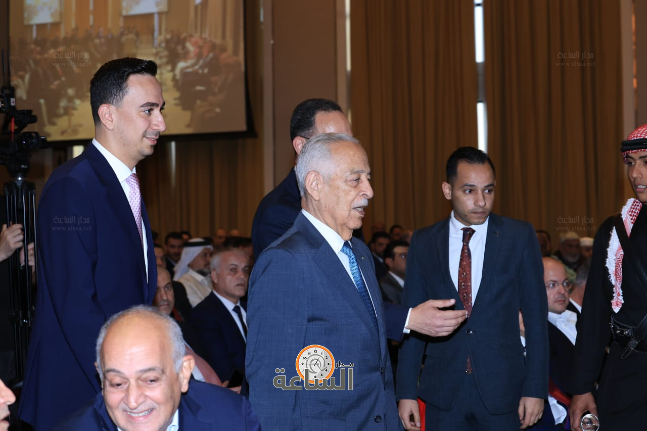 Madar Al-Saa Images 0.5295955575245477