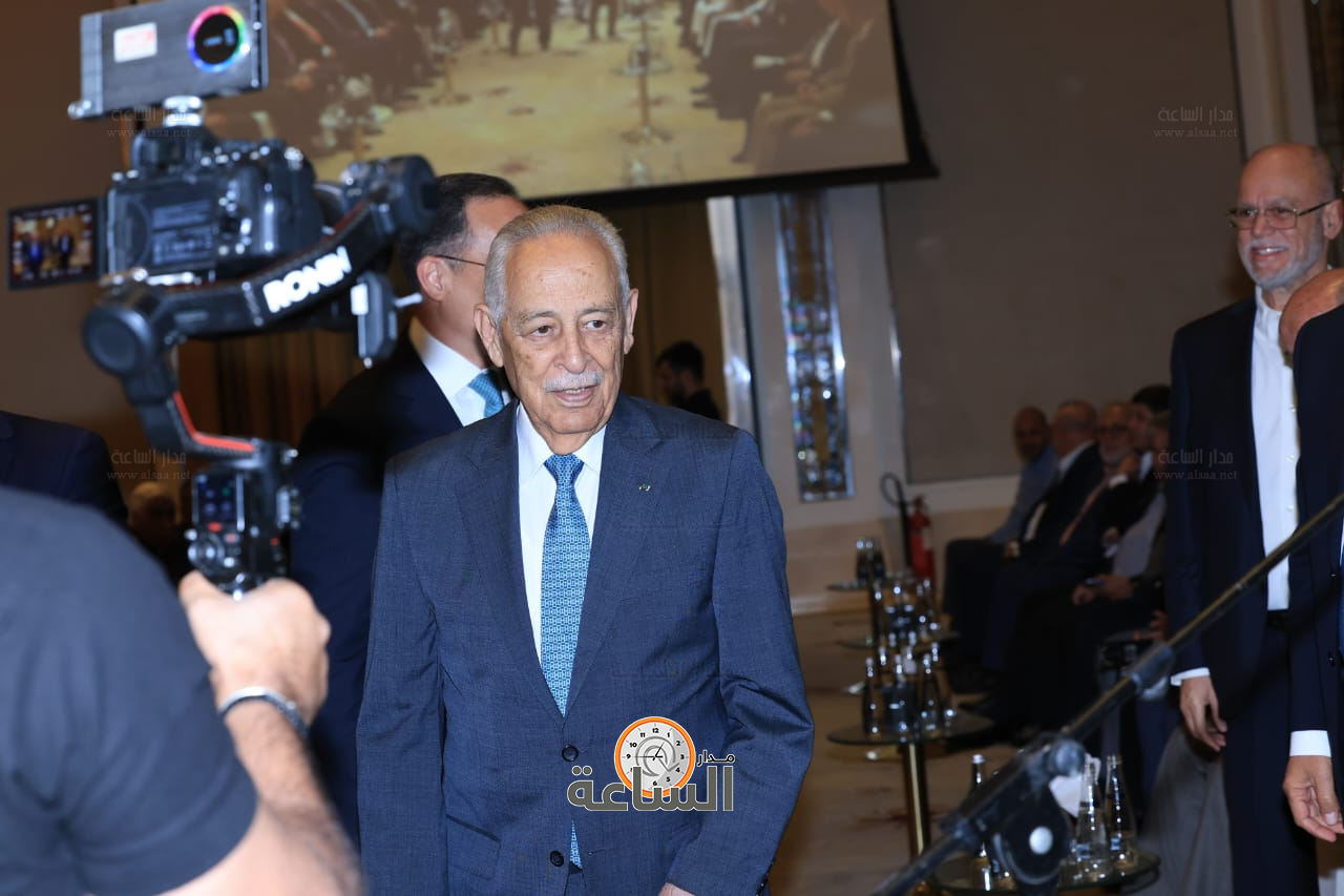 Madar Al-Saa Images 0.6537667327533436