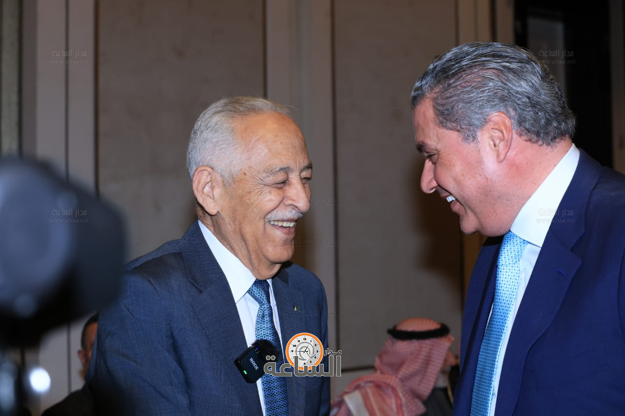 Madar Al-Saa Images 0.5547569397859675