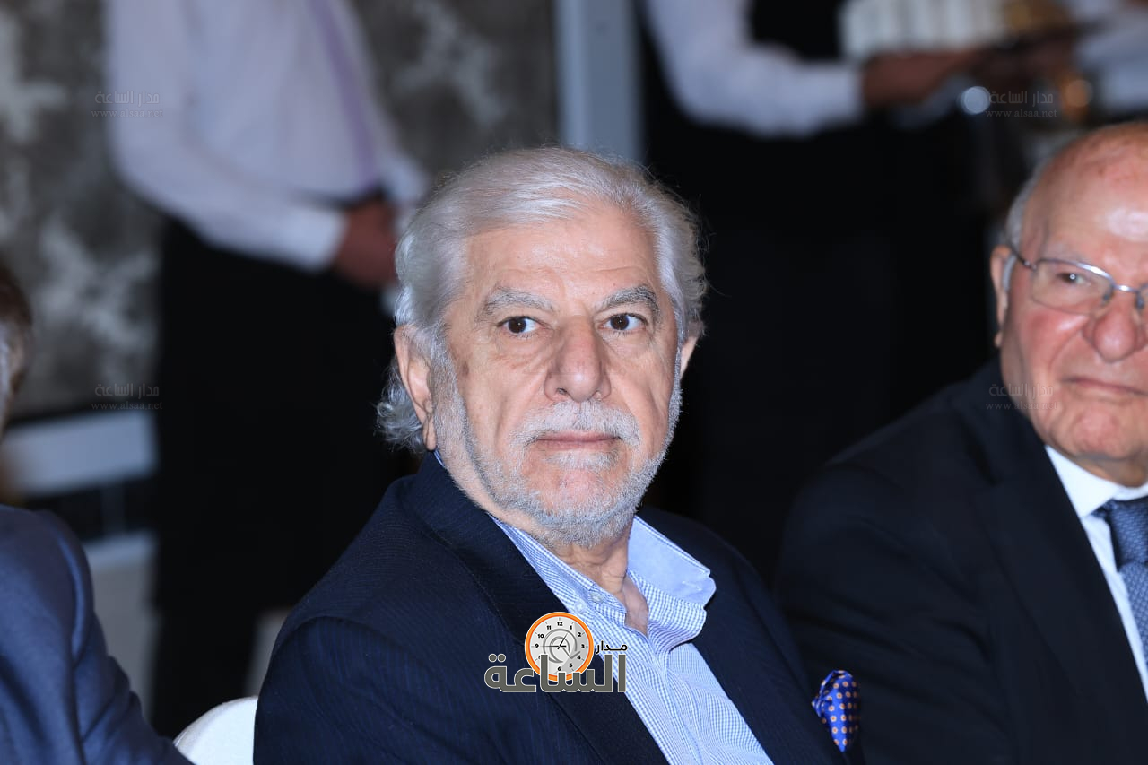 Madar Al-Saa Images 0.6945030950055542