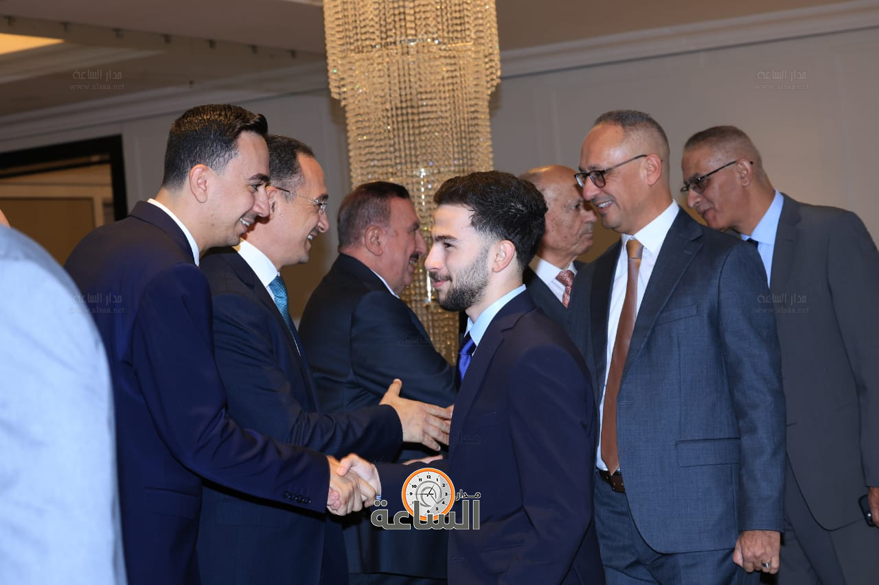 Madar Al-Saa Images 0.024317536190677003