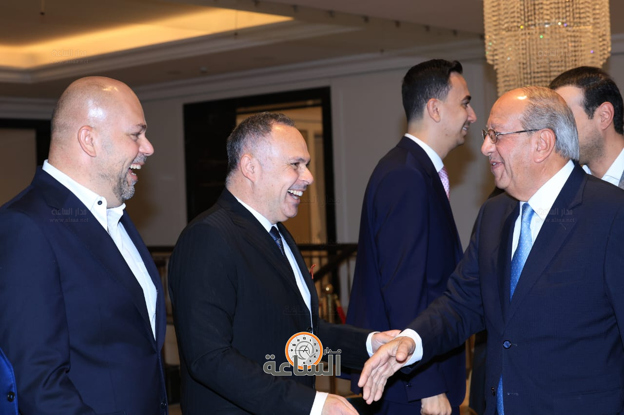 Madar Al-Saa Images 0.6487946138838215