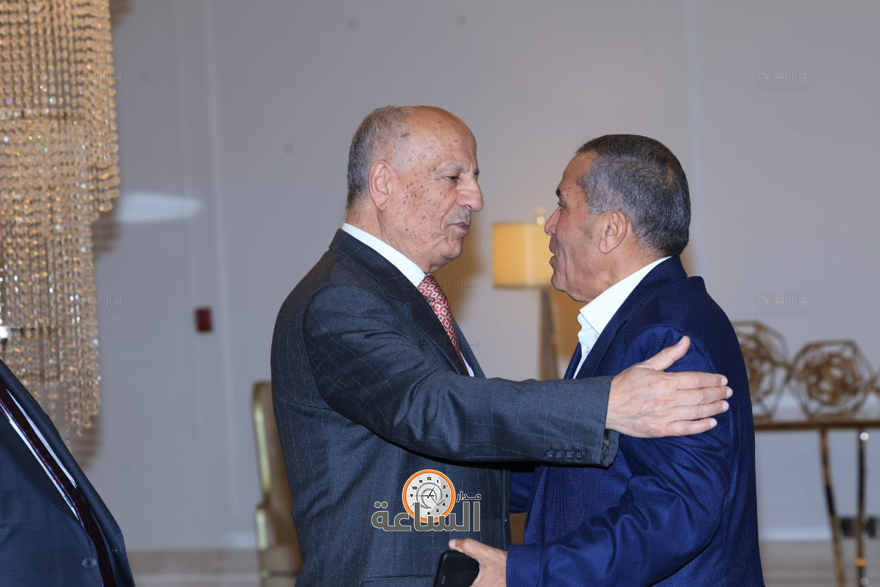 Madar Al-Saa Images 0.09196675335858129