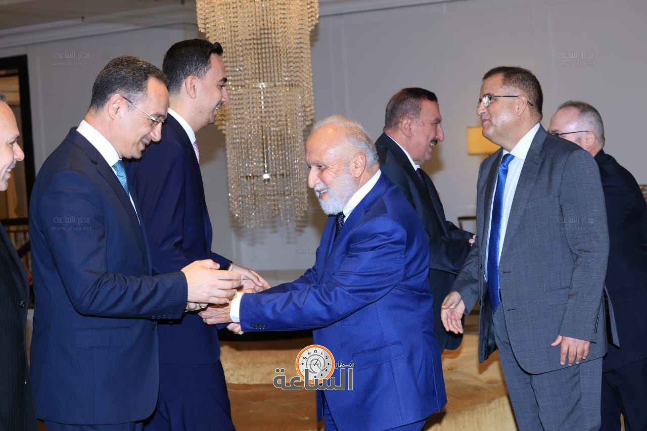 Madar Al-Saa Images 0.8689019545637228