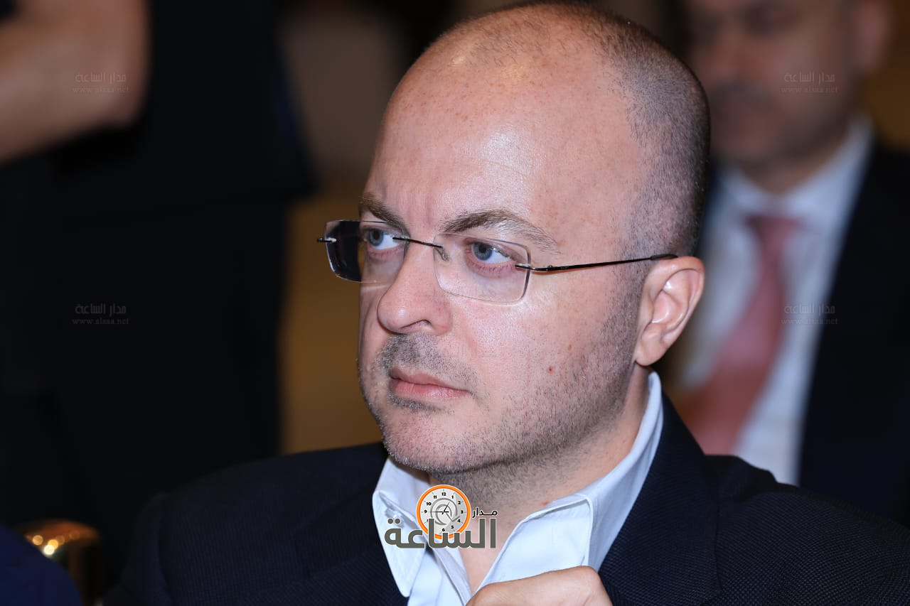 Madar Al-Saa Images 0.18099357819823259