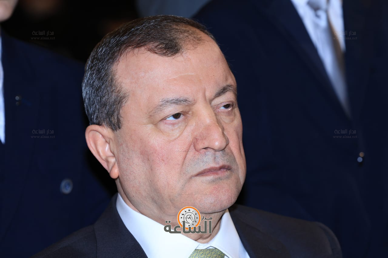 Madar Al-Saa Images 0.41632937459138575